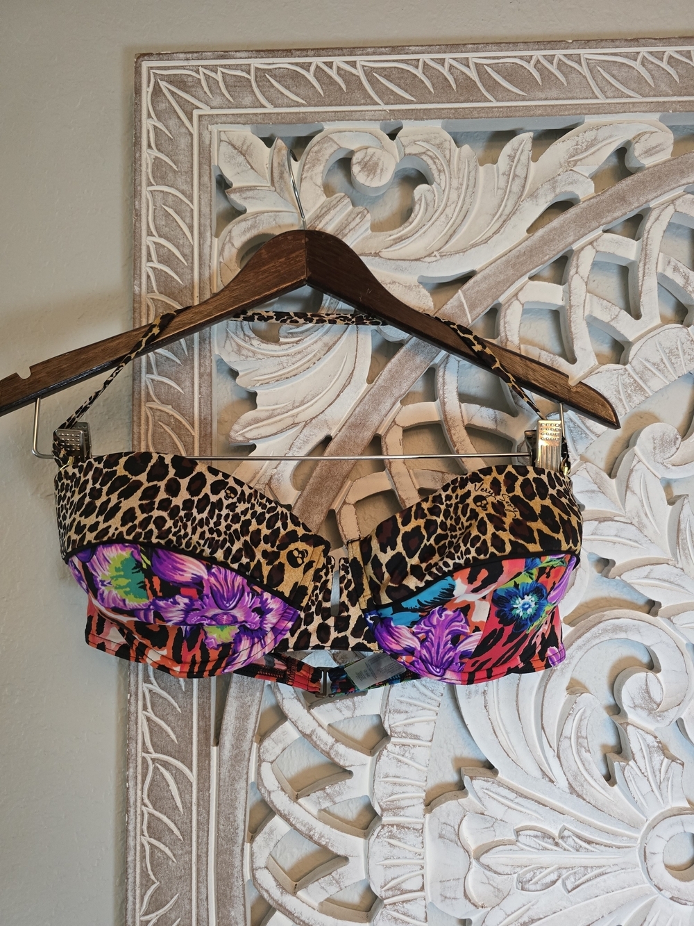 Victoria's Secret  Vibrant Leopard And Neon Floral Print Halter Bikini Top 36D